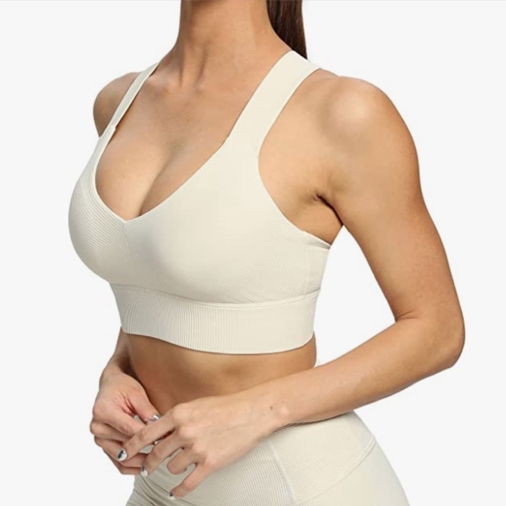 Altiland Workout Set ♡ - Picture 3 of 5